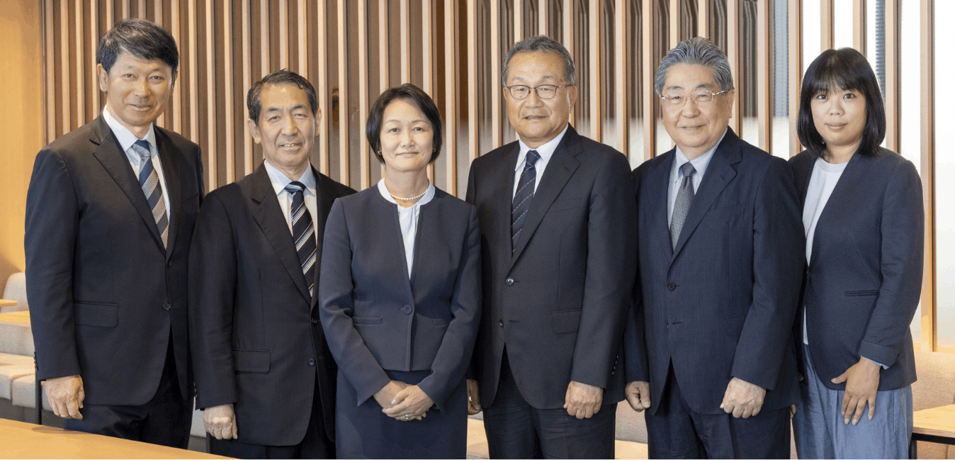 社外取締役座談会集合写真